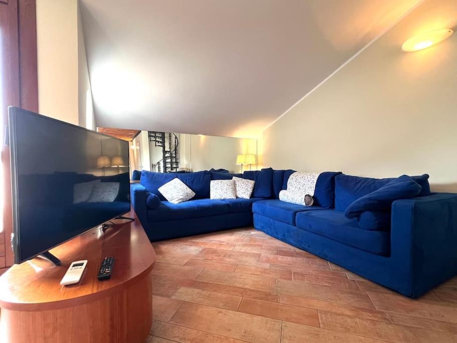 Attico In Piazza Matteotti Apartment Desenzano del Garda Exterior foto