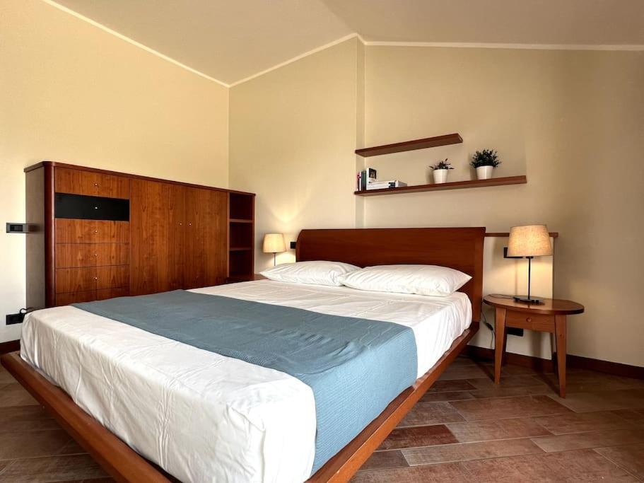 Attico In Piazza Matteotti Apartment Desenzano del Garda Exterior foto