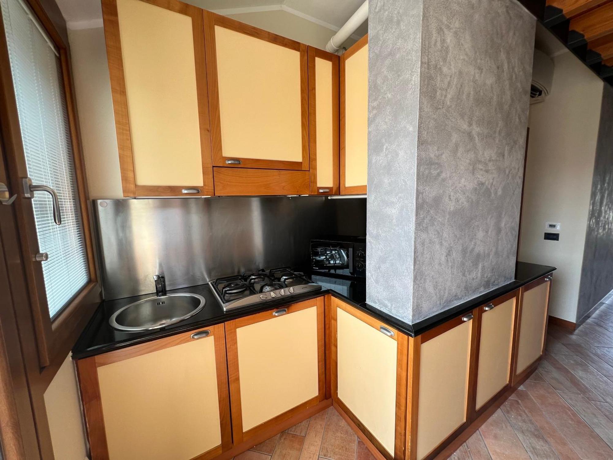 Attico In Piazza Matteotti Apartment Desenzano del Garda Exterior foto