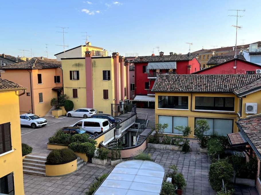 Attico In Piazza Matteotti Apartment Desenzano del Garda Exterior foto
